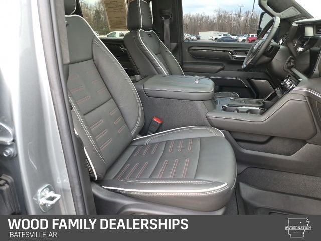 2025 GMC Sierra 2500HD 4WD Crew Cab Standard Bed AT4X