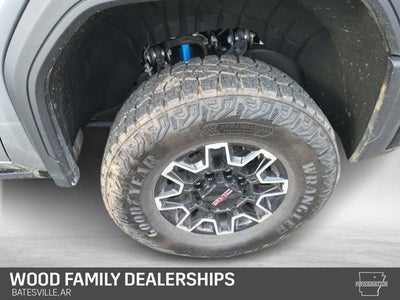 2025 GMC Sierra 2500HD 4WD Crew Cab Standard Bed AT4X