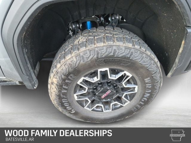 2025 GMC Sierra 2500HD 4WD Crew Cab Standard Bed AT4X