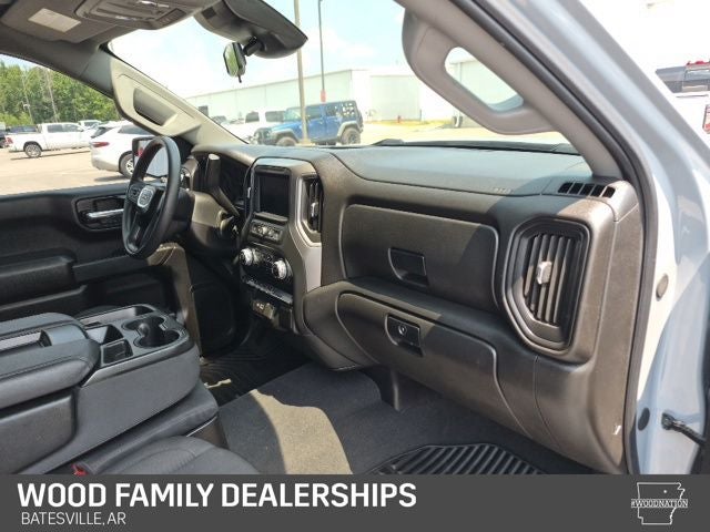 2025 GMC Sierra 1500 4WD Crew Cab Short Box Pro