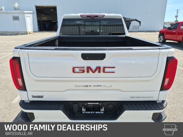 2021 GMC Sierra 1500 4WD Crew Cab Short Box Denali