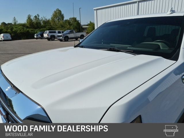 2024 GMC Sierra 1500 4WD Crew Cab Short Box SLT