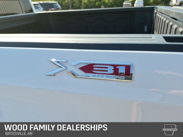 2024 GMC Sierra 1500 4WD Crew Cab Short Box SLT