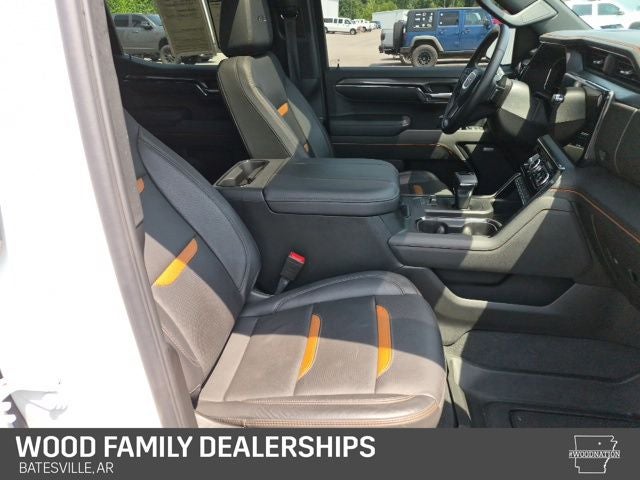 2024 GMC Sierra 1500 4WD Crew Cab Short Box AT4