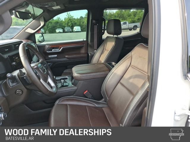 2023 GMC Sierra 1500 4WD Crew Cab Short Box Denali