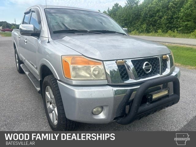 2010 Nissan Titan LE