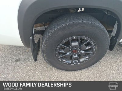 2024 Nissan Frontier Crew Cab PRO-4X 4x4