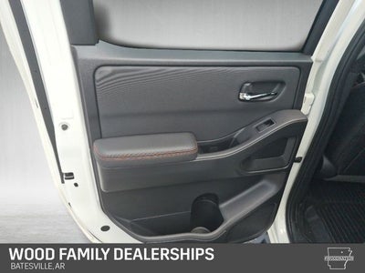2024 Nissan Frontier Crew Cab PRO-4X 4x4