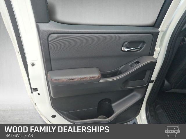 2024 Nissan Frontier Crew Cab PRO-4X 4x4
