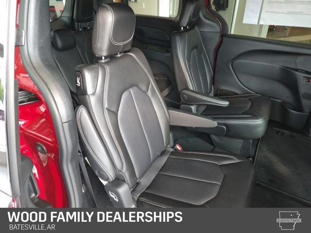2027 Chrysler Pacifica PACIFICA SELECT