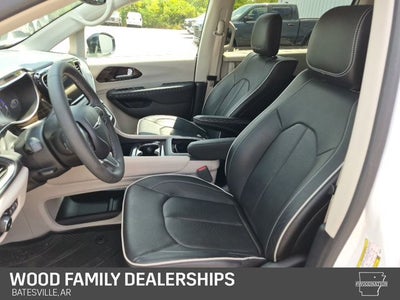 2023 Chrysler Pacifica Limited AWD