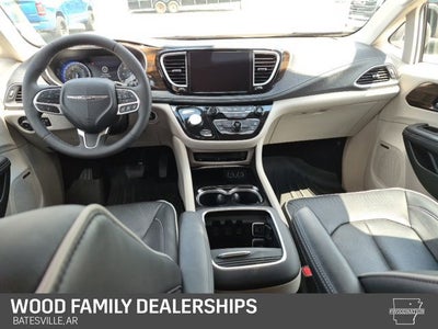 2023 Chrysler Pacifica Limited AWD