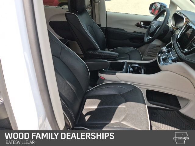 2023 Chrysler Pacifica Limited AWD