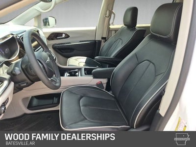 2023 Chrysler Pacifica Limited AWD