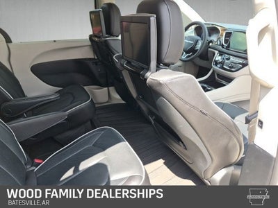 2023 Chrysler Pacifica Limited AWD