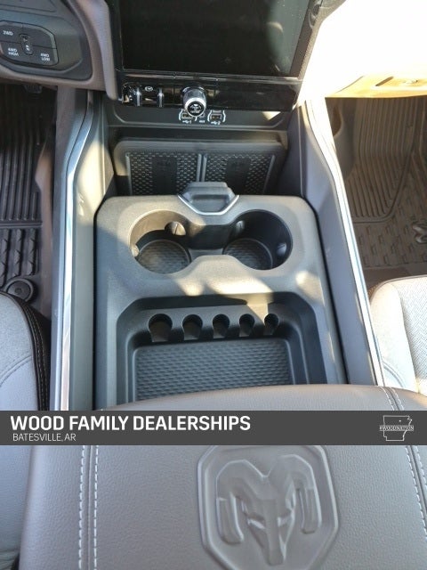 2026 RAM Ram 3500 RAM 3500 LARAMIE CREW CAB 4X4 6'4' BOX