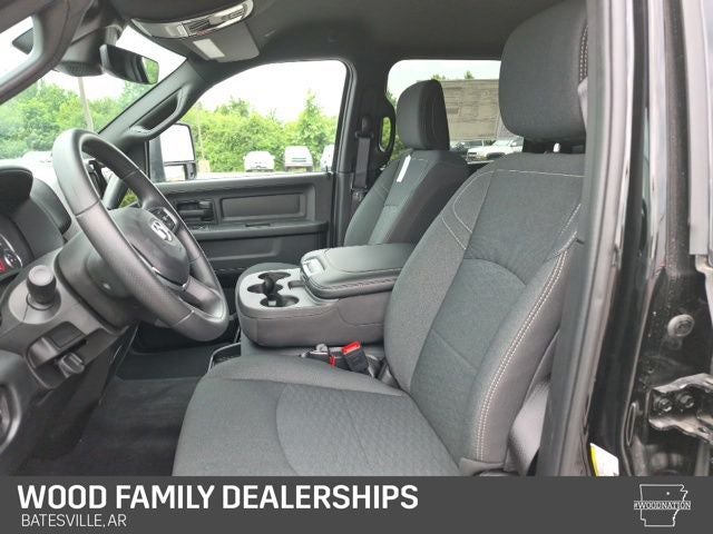 2026 RAM Ram 2500 RAM 2500 BLACK EXPRESS CREW CAB 4X4 6'4' BOX