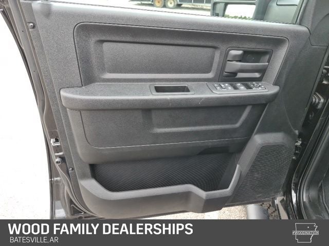 2026 RAM Ram 2500 RAM 2500 BLACK EXPRESS CREW CAB 4X4 6'4' BOX