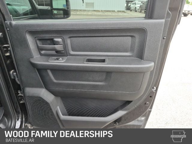 2026 RAM Ram 2500 RAM 2500 BLACK EXPRESS CREW CAB 4X4 6'4' BOX