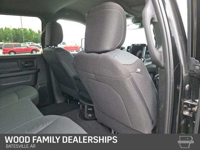 2026 RAM Ram 2500 RAM 2500 BLACK EXPRESS CREW CAB 4X4 6'4' BOX