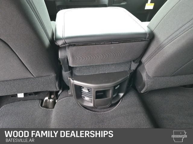 2026 RAM Ram 2500 RAM 2500 BLACK EXPRESS CREW CAB 4X4 6'4' BOX