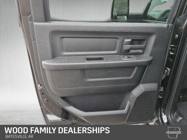 2026 RAM Ram 2500 RAM 2500 BLACK EXPRESS CREW CAB 4X4 6'4' BOX