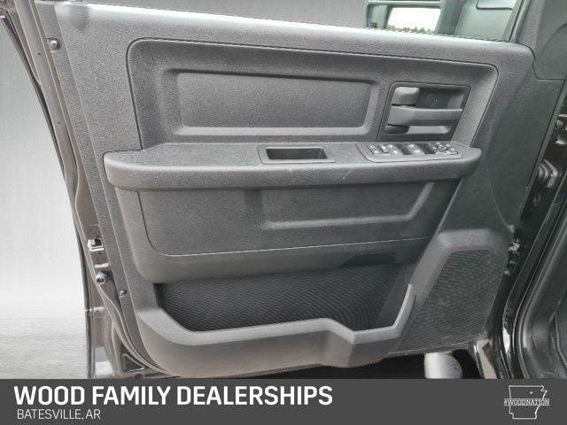2026 RAM Ram 2500 RAM 2500 BLACK EXPRESS CREW CAB 4X4 6'4' BOX
