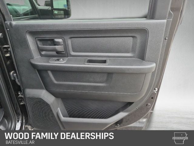 2026 RAM Ram 2500 RAM 2500 BLACK EXPRESS CREW CAB 4X4 6'4' BOX