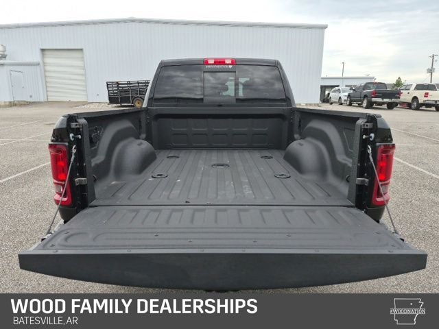 2026 RAM Ram 2500 RAM 2500 BLACK EXPRESS CREW CAB 4X4 6'4' BOX