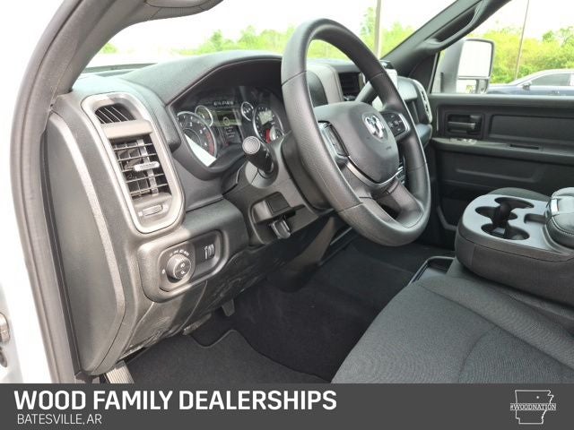 2026 RAM Ram 2500 RAM 2500 BLACK EXPRESS CREW CAB 4X4 6'4' BOX