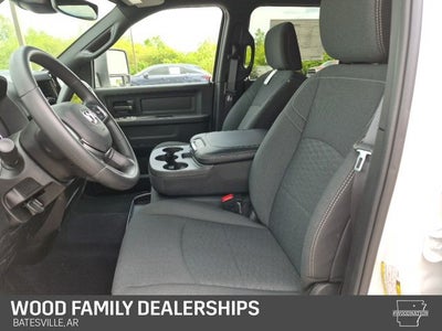 2026 RAM Ram 2500 RAM 2500 BLACK EXPRESS CREW CAB 4X4 6'4' BOX
