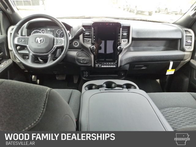 2026 RAM Ram 2500 RAM 2500 BLACK EXPRESS CREW CAB 4X4 6'4' BOX