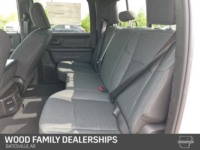 2026 RAM Ram 2500 RAM 2500 BLACK EXPRESS CREW CAB 4X4 6'4' BOX