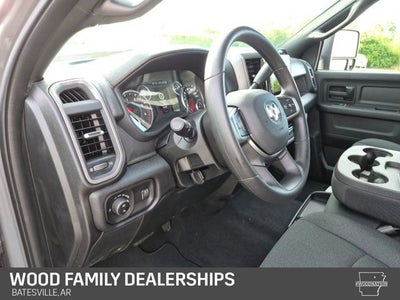 2026 RAM Ram 2500 RAM 2500 BLACK EXPRESS CREW CAB 4X4 6'4' BOX
