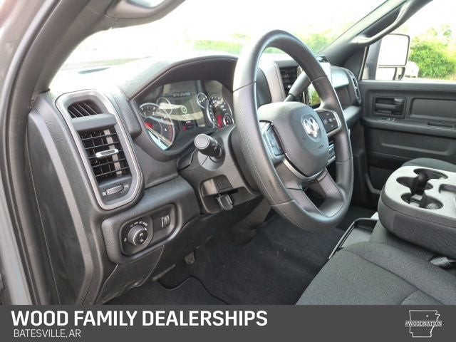 2026 RAM Ram 2500 RAM 2500 BLACK EXPRESS CREW CAB 4X4 6'4' BOX