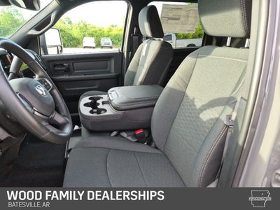 2026 RAM Ram 2500 RAM 2500 BLACK EXPRESS CREW CAB 4X4 6'4' BOX