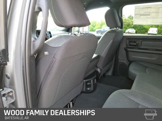 2026 RAM Ram 2500 RAM 2500 BLACK EXPRESS CREW CAB 4X4 6'4' BOX