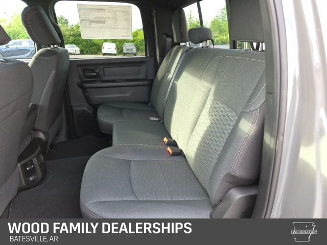 2026 RAM Ram 2500 RAM 2500 BLACK EXPRESS CREW CAB 4X4 6'4' BOX