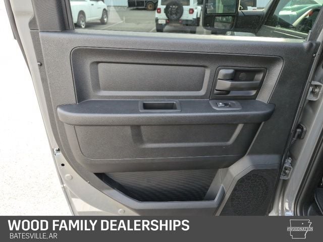 2026 RAM Ram 2500 RAM 2500 BLACK EXPRESS CREW CAB 4X4 6'4' BOX