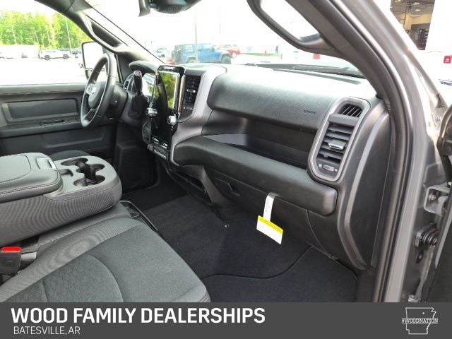 2026 RAM Ram 2500 RAM 2500 BLACK EXPRESS CREW CAB 4X4 6'4' BOX
