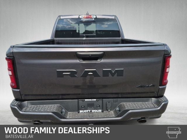 2026 RAM 1500 RAM 1500 EXPRESS CREW CAB 4X4 5'7' BOX