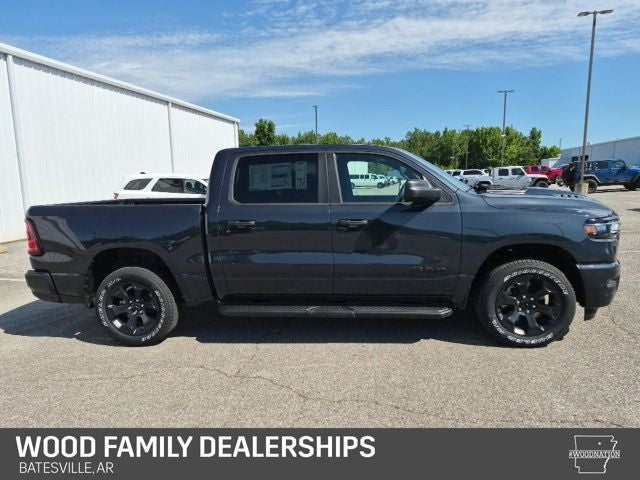 2026 RAM Ram 1500 RAM 1500 EXPRESS CREW CAB 4X4 5'7' BOX