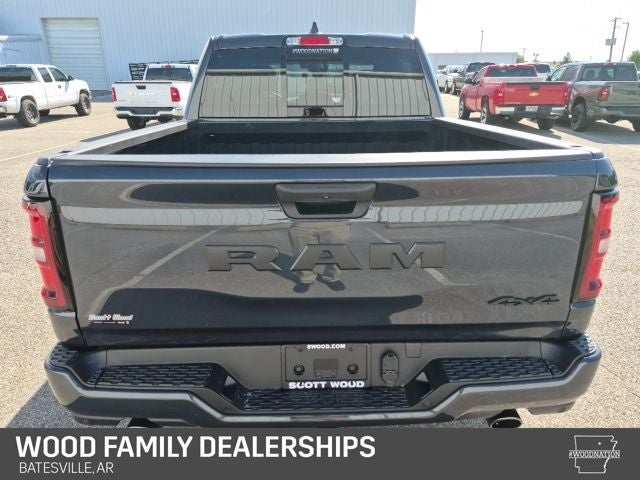 2026 RAM Ram 1500 RAM 1500 EXPRESS CREW CAB 4X4 5'7' BOX