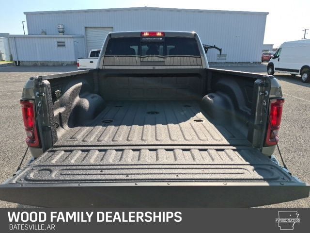 2026 RAM Ram 2500 RAM 2500 BLACK EXPRESS CREW CAB 4X4 6'4' BOX