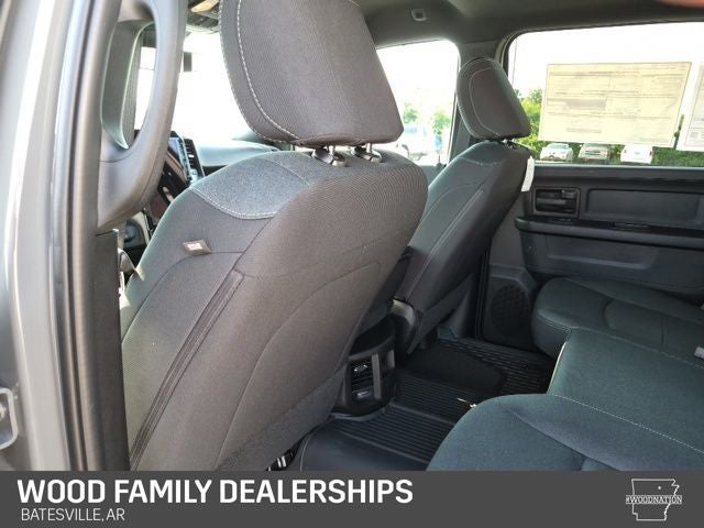 2026 RAM Ram 2500 RAM 2500 BLACK EXPRESS CREW CAB 4X4 6'4' BOX
