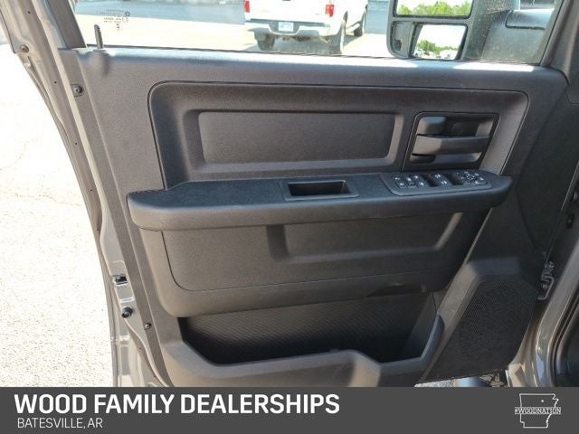 2026 RAM Ram 2500 RAM 2500 BLACK EXPRESS CREW CAB 4X4 6'4' BOX