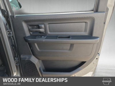 2026 RAM Ram 2500 RAM 2500 BLACK EXPRESS CREW CAB 4X4 6'4' BOX