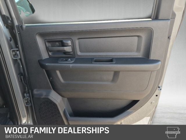 2026 RAM Ram 2500 RAM 2500 BLACK EXPRESS CREW CAB 4X4 6'4' BOX