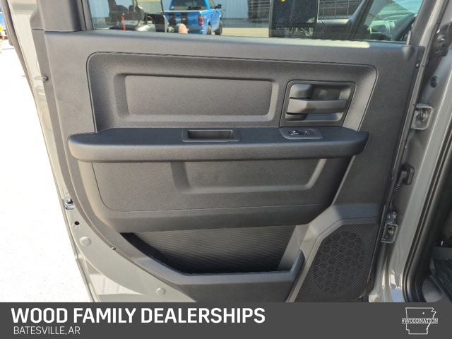 2027 RAM 2500 Black Express