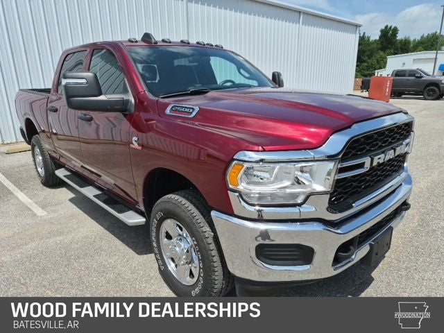 2024 RAM 2500 Tradesman Crew Cab 4x4 6'4' Box